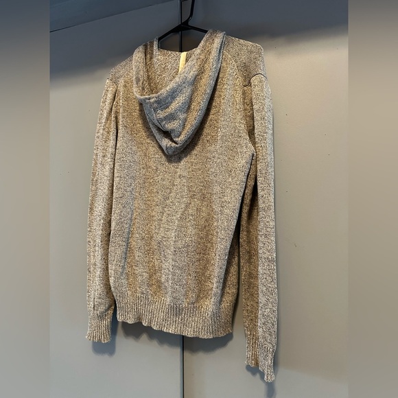 H&M - Gray Knit Hooded Sweater Relaxed Fit (Size M) - Picture 9 of 12